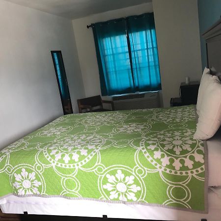 Geneva Motel Дейли-Сити Экстерьер фото